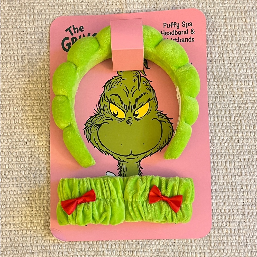 The Grinch Puffy Spa Headband and Wristband Set